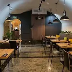 Discover Krakow Apartments - 3 Rakowicka St - Amazing Loft Near Main Station - Netflix